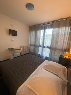 CHAMBRE /SALON