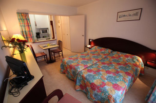 COUSSAU---Res.-Thermale-de-Borda-n-47--2-