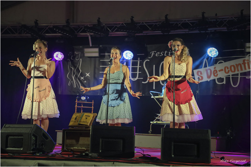 270213-swing-cocottes-festival-chant-26919