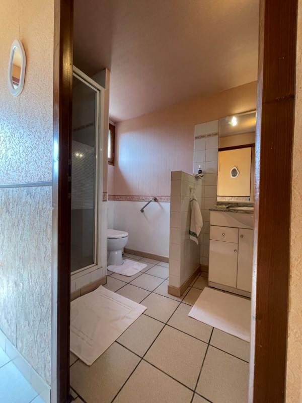 Salle de bain 1 - © OLLIER 2026 Salle de bain 1