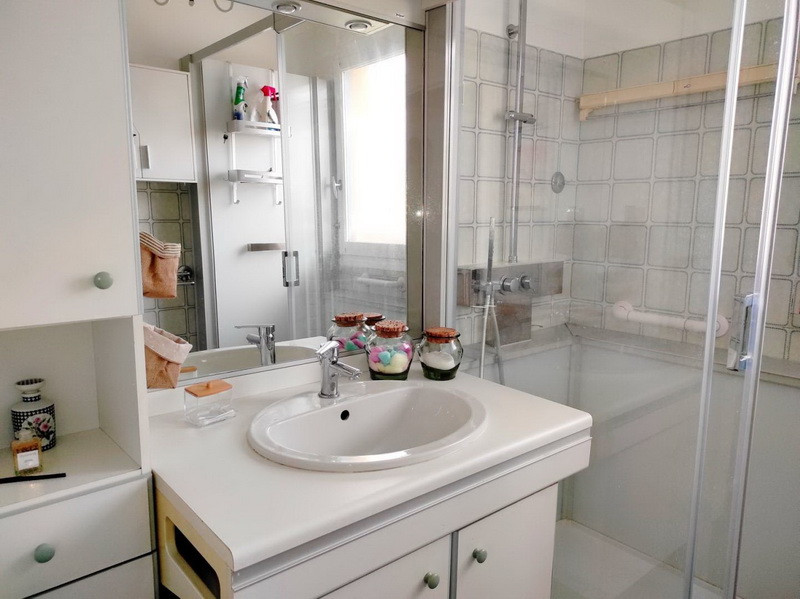 Salle de douche pf