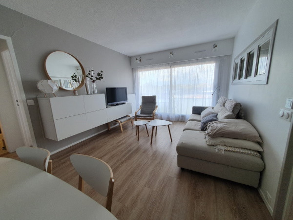 Salon @