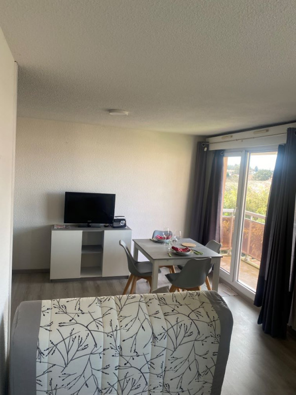 Salon - © Lejeune 2026 Salon