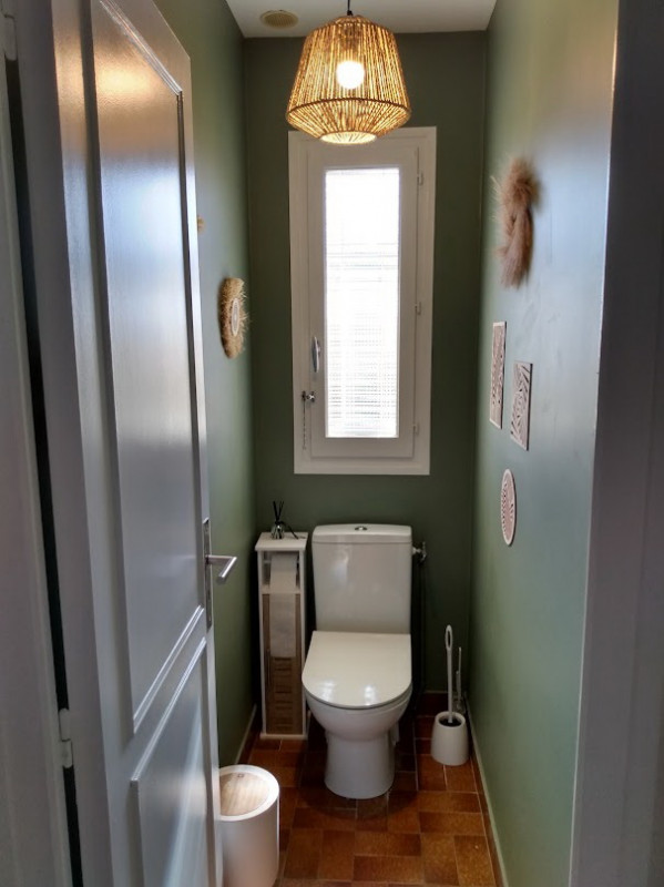 WC pf (002)